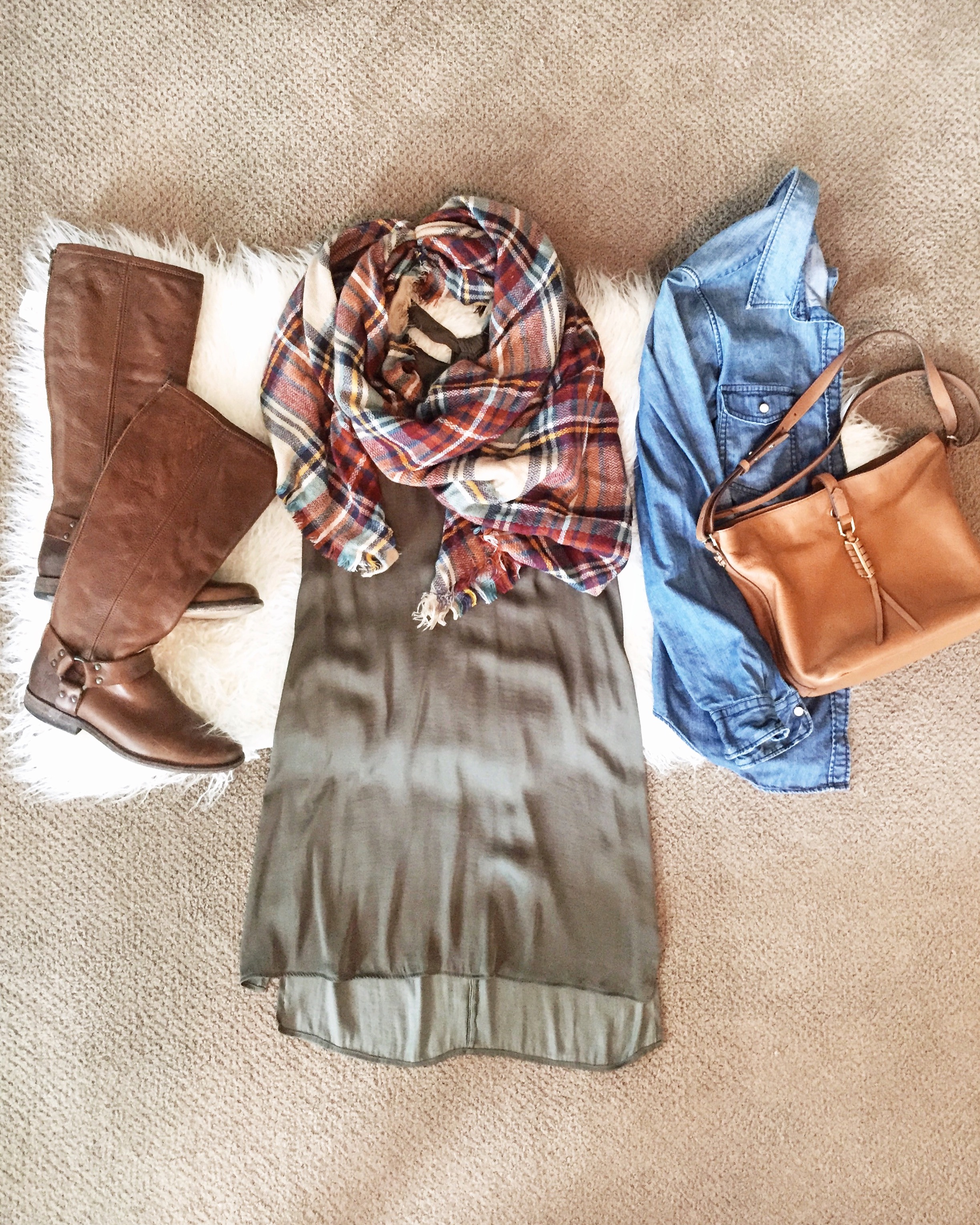 olive, green, blanket scarf, denim, frye boots, saddle bag, everyday style